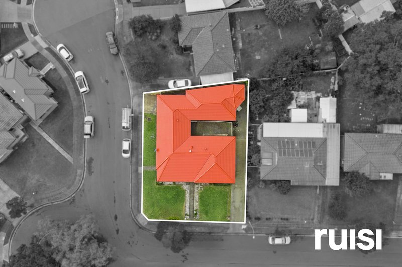 Photo - 22 Comberford Close, Prairiewood NSW 2176 - Image 16