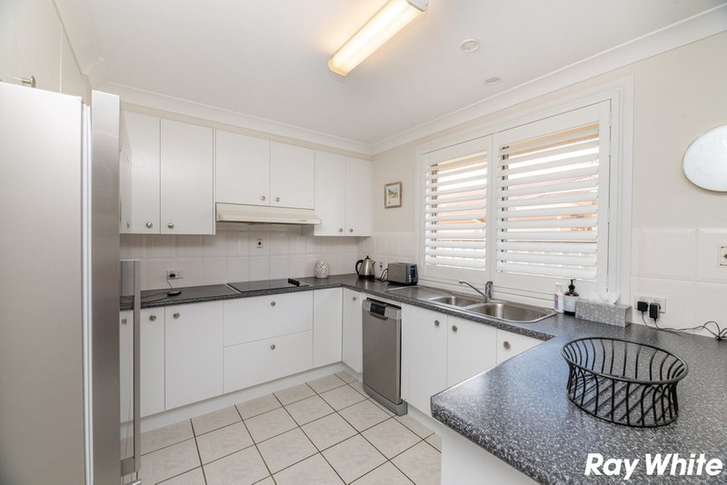 Photo - 2/2 Commodore Place, Tuncurry NSW 2428 - Image 3