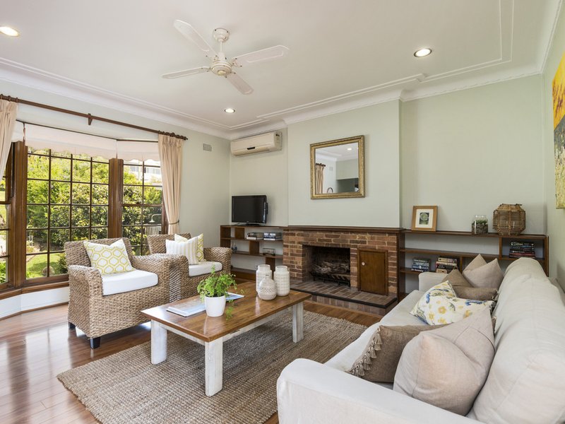 Photo - 22 Cook Terrace, Mona Vale NSW 2103 - Image 2