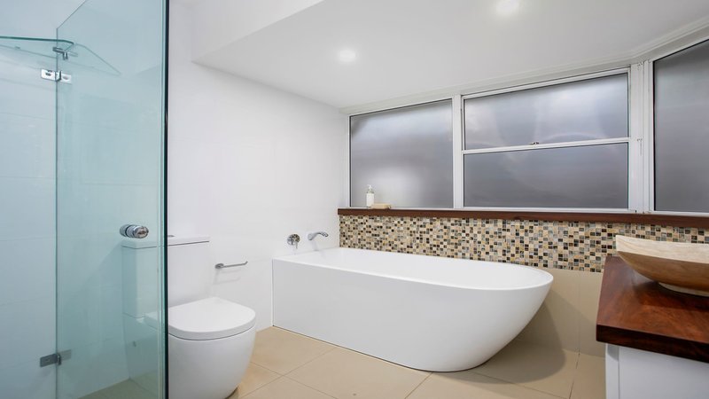 Photo - 22 Coonanga Road, Avalon Beach NSW 2107 - Image 10