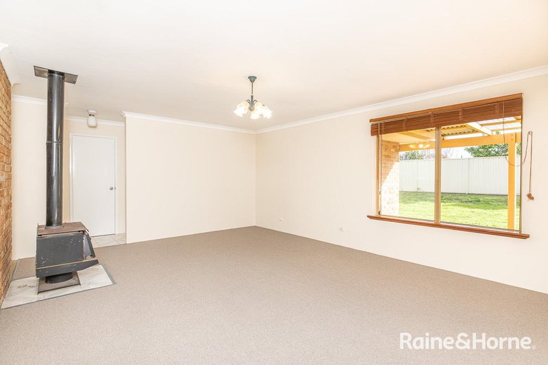 Photo - 22 Coote Place, Usher WA 6230 - Image 11