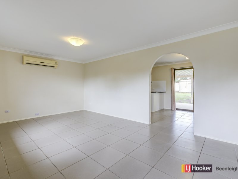 Photo - 22 Copper Drive, Bethania QLD 4205 - Image 4