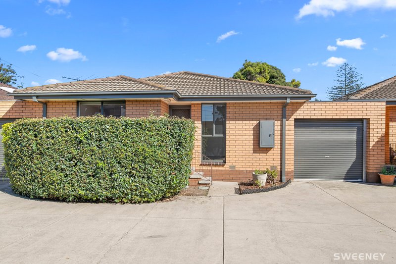 Photo - 2/2 Corrigan Avenue, Brooklyn VIC 3012 - Image 1