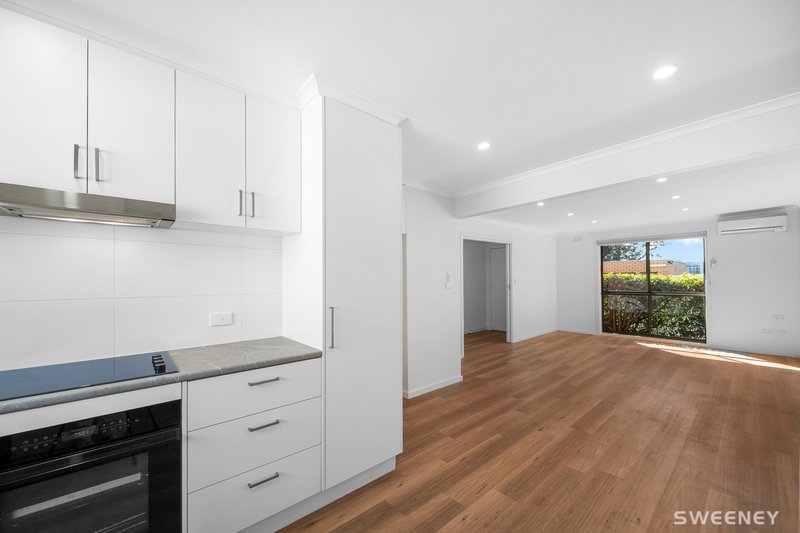 Photo - 2/2 Corrigan Avenue, Brooklyn VIC 3012 - Image 4