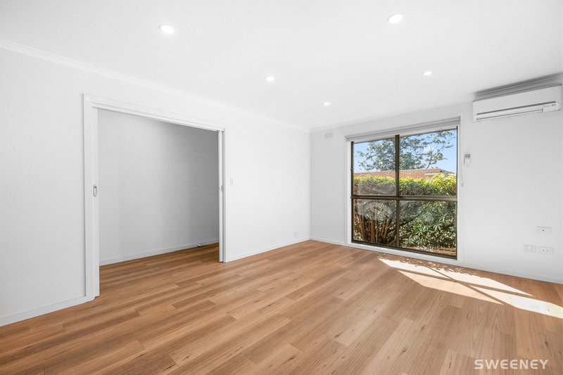 Photo - 2/2 Corrigan Avenue, Brooklyn VIC 3012 - Image 8