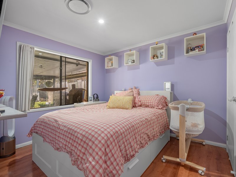 Photo - 22 Coventina Crescent, Springfield Lakes QLD 4300 - Image 5
