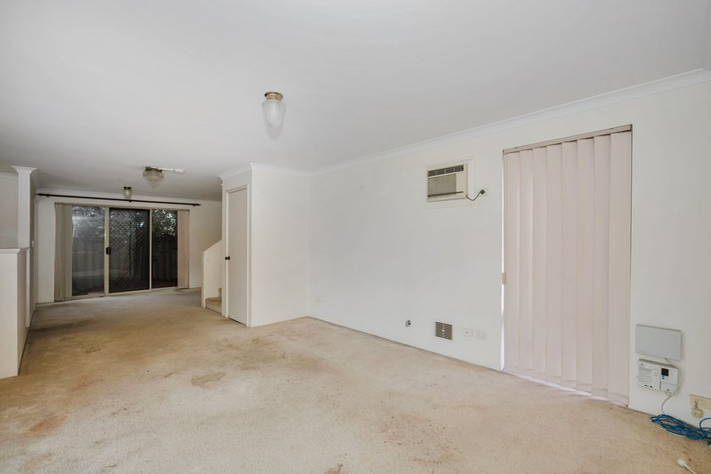 Photo - 2/2 Creery Street, Dudley Park WA 6210 - Image 11