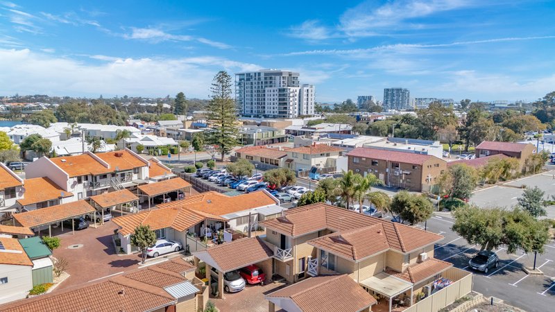 Photo - 2/2 Creery Street, Dudley Park WA 6210 - Image 26