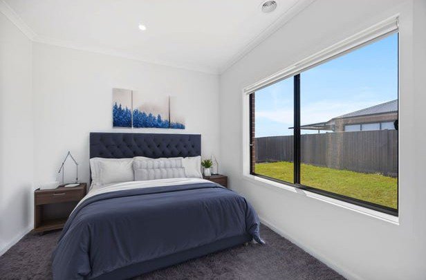 Photo - 22 Cremello Crescent, Tarneit VIC 3029 - Image 17