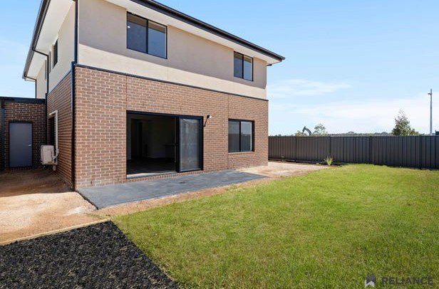 Photo - 22 Cremello Crescent, Tarneit VIC 3029 - Image 23