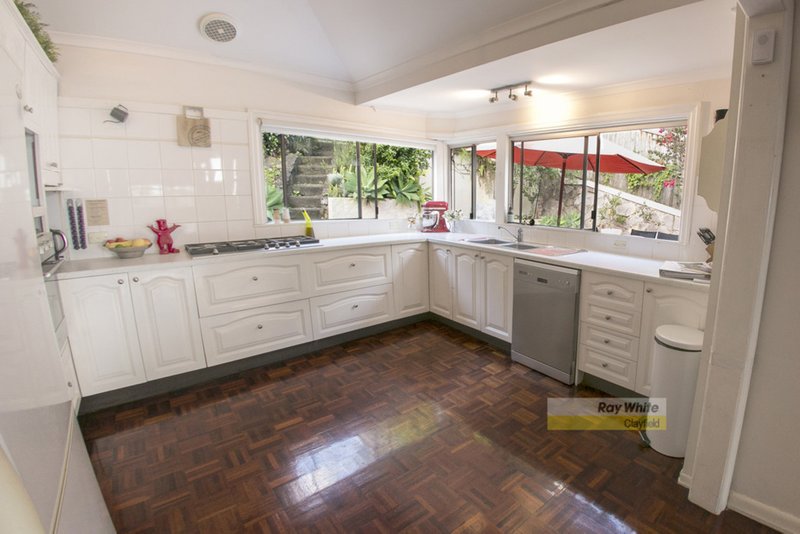 Photo - 22 Crescent Road, Hamilton QLD 4007 - Image 4