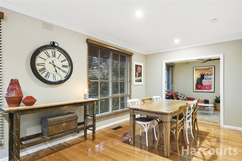 Photo - 22 Creswick Street, Glen Waverley VIC 3150 - Image 4