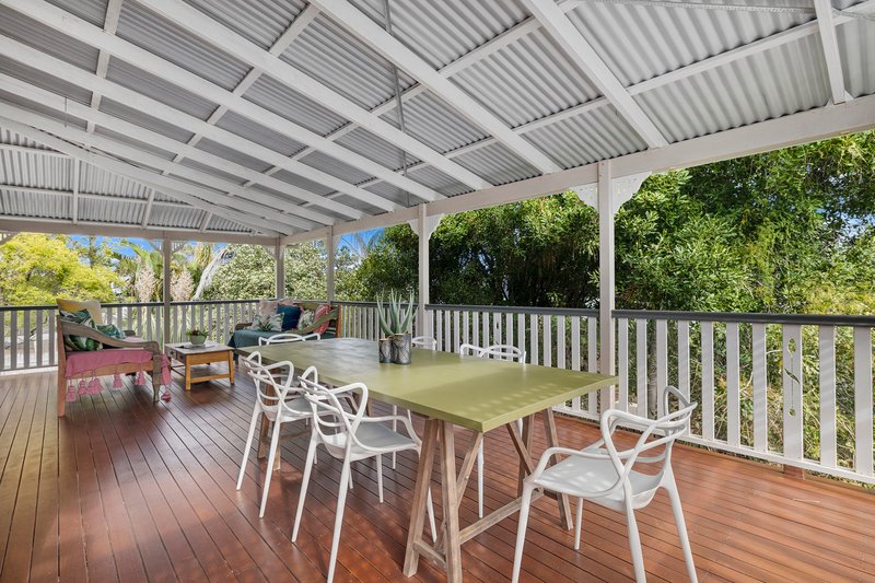 Photo - 22 Cribb Avenue, Mitchelton QLD 4053 - Image 2