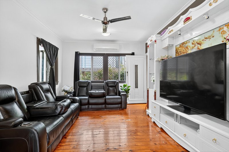 Photo - 22 Crowley Street, Zillmere QLD 4034 - Image 3