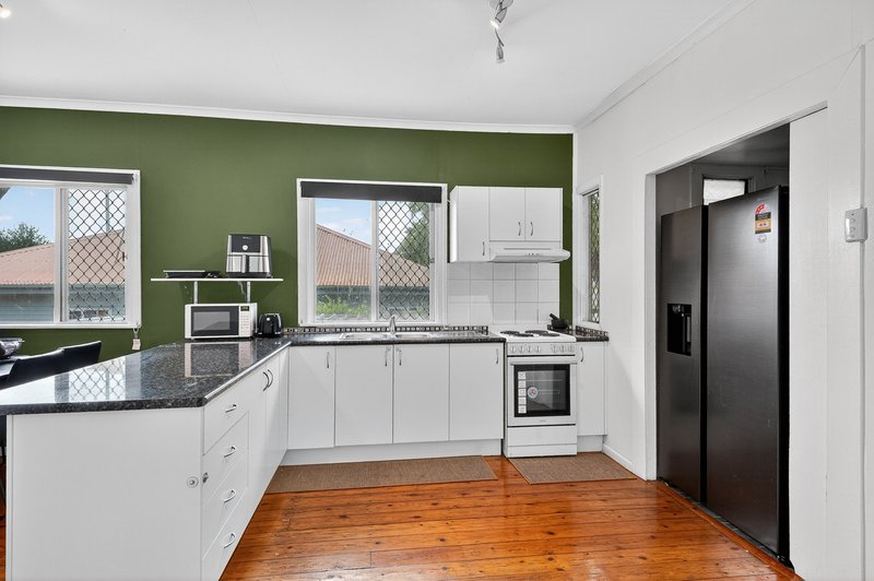 Photo - 22 Crowley Street, Zillmere QLD 4034 - Image 5