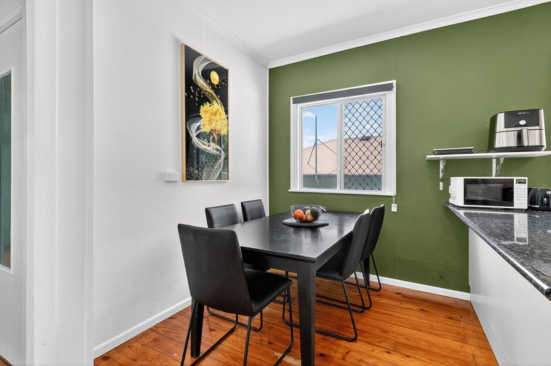 Photo - 22 Crowley Street, Zillmere QLD 4034 - Image 6