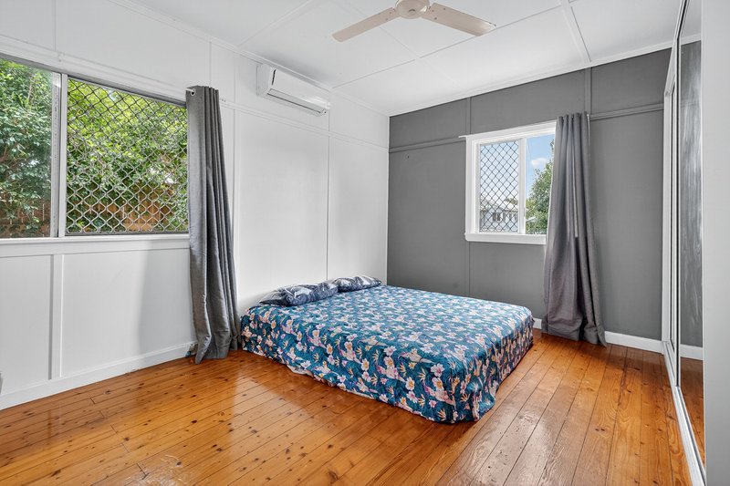 Photo - 22 Crowley Street, Zillmere QLD 4034 - Image 8