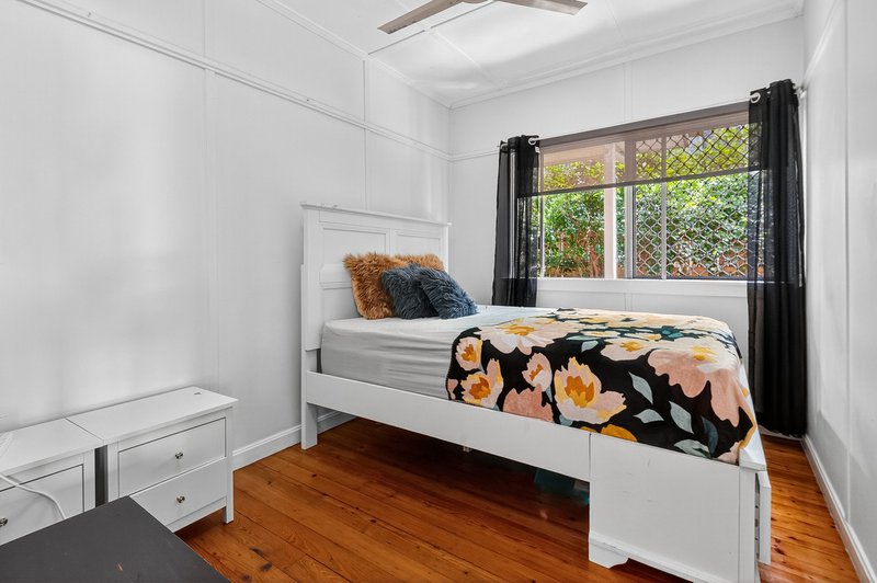 Photo - 22 Crowley Street, Zillmere QLD 4034 - Image 10