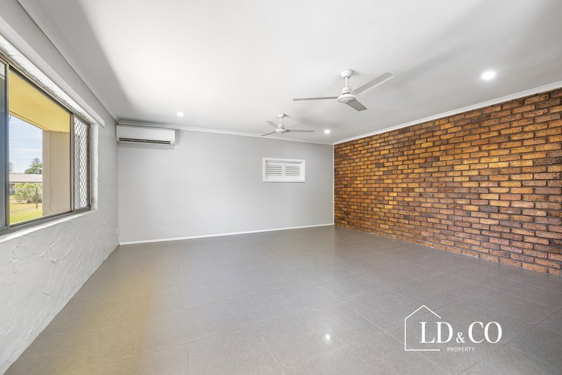 Photo - 22 Dampier Drive, Andergrove QLD 4740 - Image 3