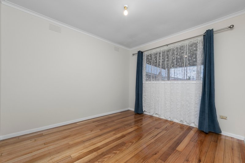 Photo - 22 Darebin Drive, Thomastown VIC 3074 - Image 9