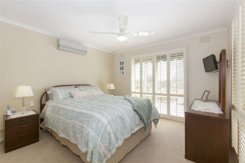 Photo - 22 Darlington Avenue, Wheelers Hill VIC 3150 - Image 6