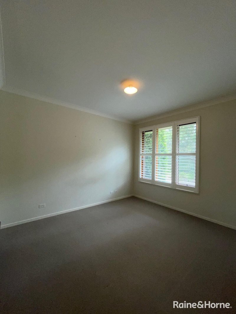 Photo - 22 Darrabarra Way, Rouse Hill NSW 2155 - Image 4