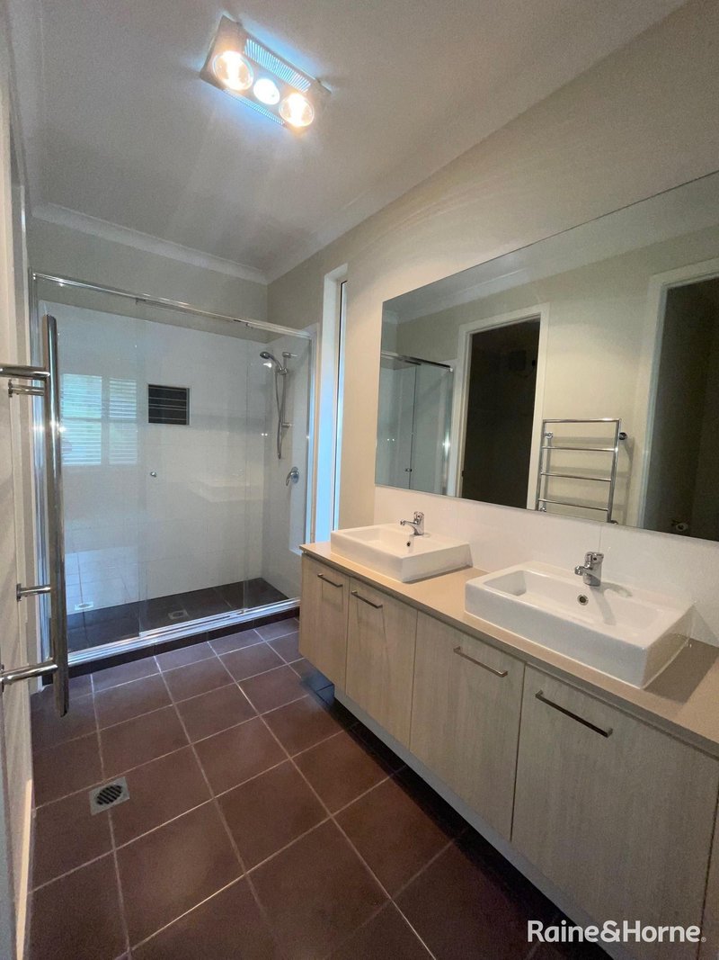 Photo - 22 Darrabarra Way, Rouse Hill NSW 2155 - Image 5