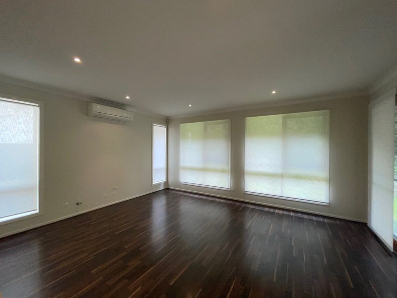 Photo - 22 Darrabarra Way, Rouse Hill NSW 2155 - Image 3