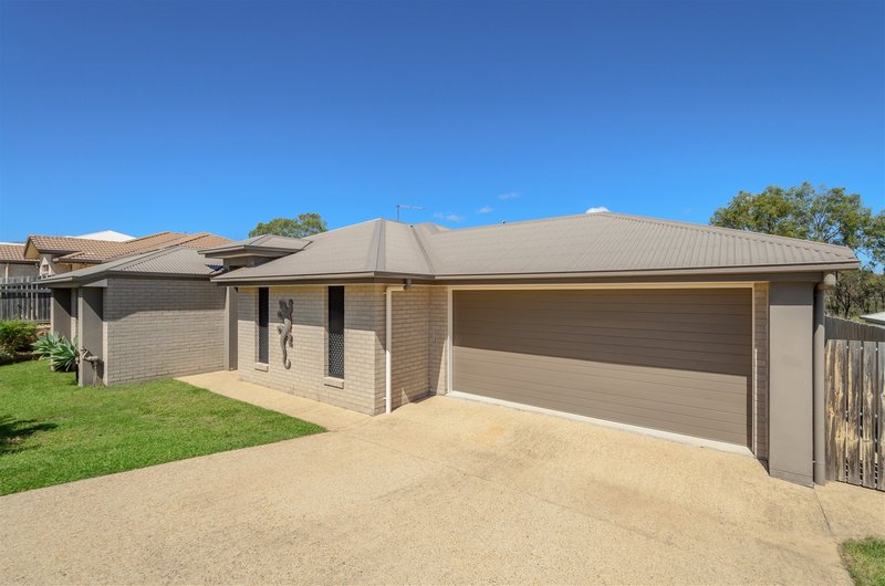 Photo - 22 Dartmouth Close, Clinton QLD 4680 - Image 3