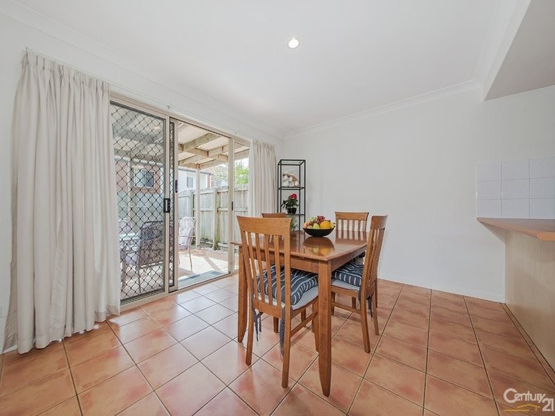 Photo - 22 Dasyure Place, Wynnum West QLD 4178 - Image 5