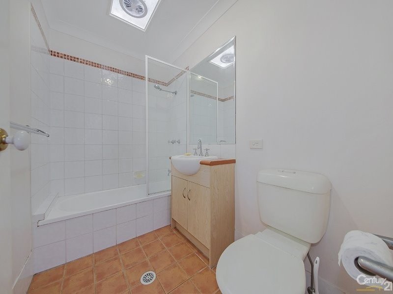 Photo - 22 Dasyure Place, Wynnum West QLD 4178 - Image 11