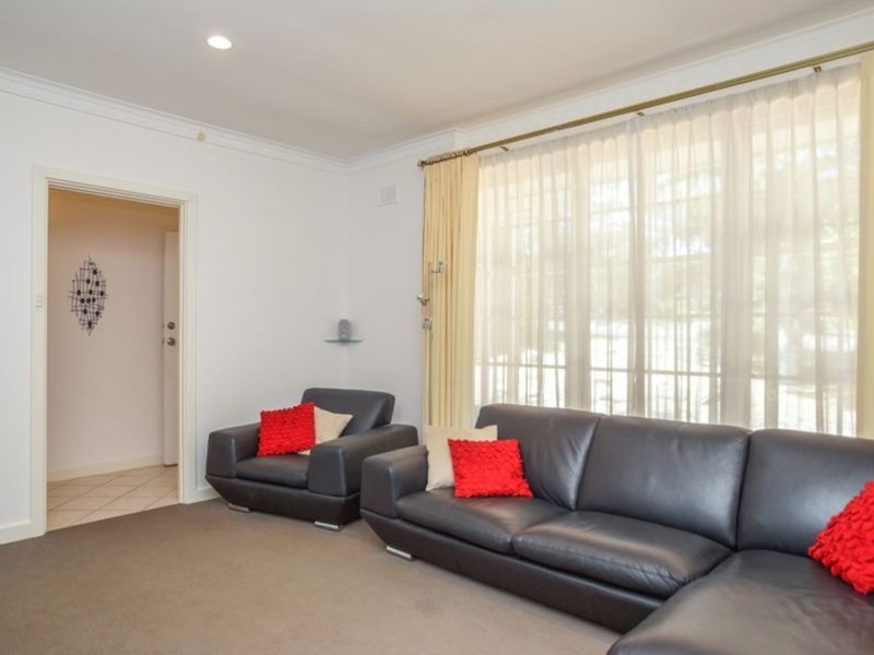 Photo - 22 Davenport Street, Banksia Park SA 5091 - Image 3