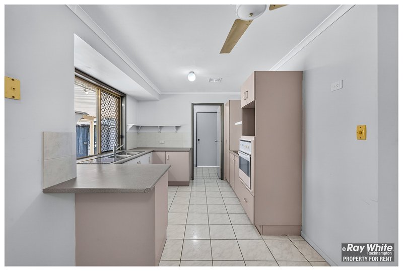 Photo - 22 Davison Street, Gracemere QLD 4702 - Image 5