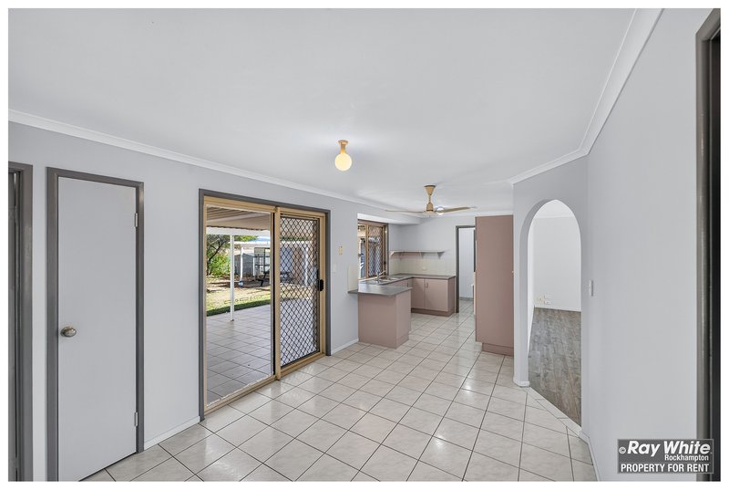 Photo - 22 Davison Street, Gracemere QLD 4702 - Image 6