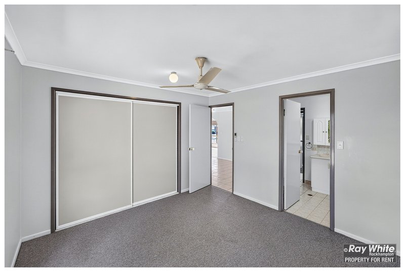 Photo - 22 Davison Street, Gracemere QLD 4702 - Image 10