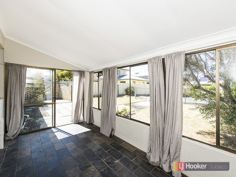 Photo - 22 Davy Street, Alfred Cove WA 6154 - Image 13