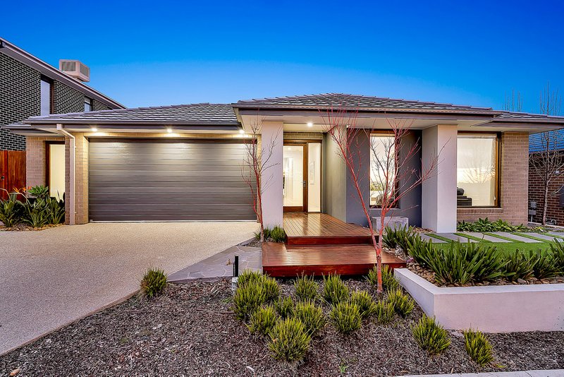 22 Dawnview Crescent, Roxburgh Park VIC 3064