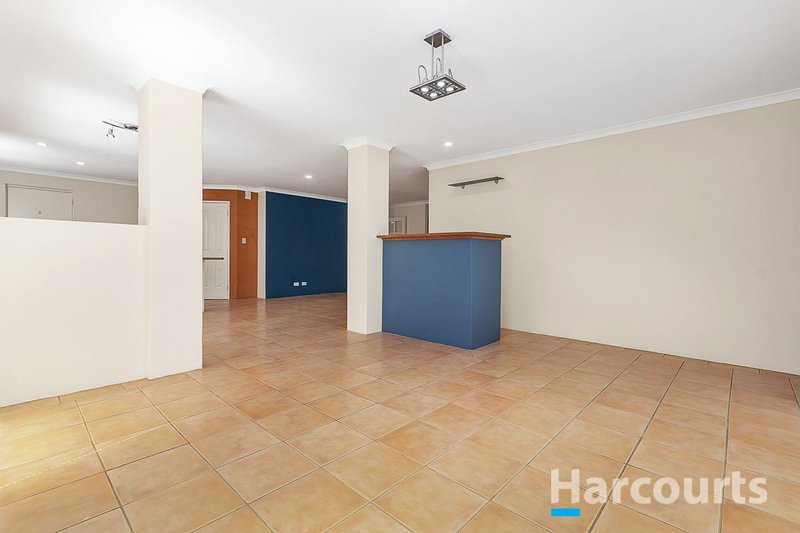 Photo - 22 De Crillon Way, Currambine WA 6028 - Image 13