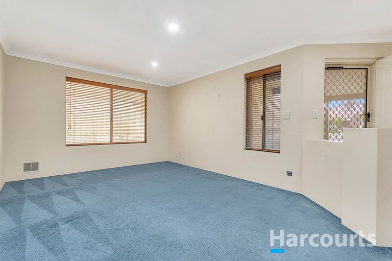 Photo - 22 De Crillon Way, Currambine WA 6028 - Image 14