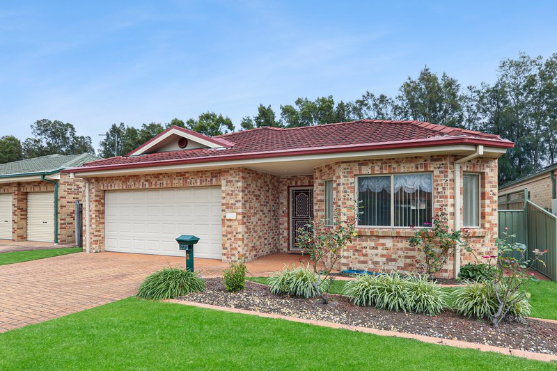 22 Delmont Place, Kanahooka NSW 2530