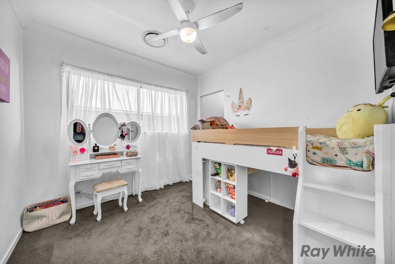 Photo - 22 Dora Court, Logan Reserve QLD 4133 - Image 13