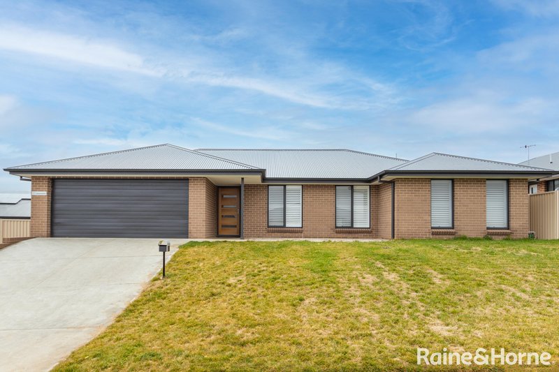 Photo - 22 Dovey Drive, Kelso NSW 2795 - Image 16