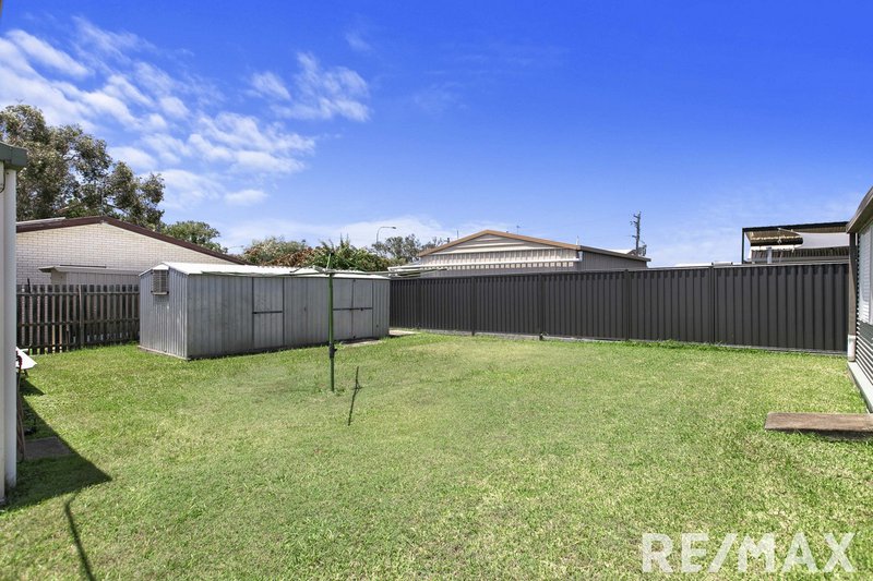 Photo - 22 Drummond Street, Urangan QLD 4655 - Image 13