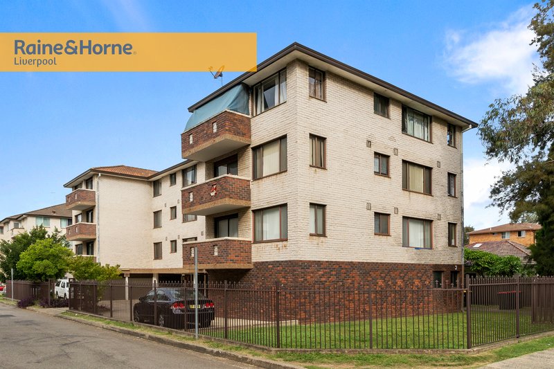 Photo - 2/2 Drummond Street, Warwick Farm NSW 2170 - Image 6