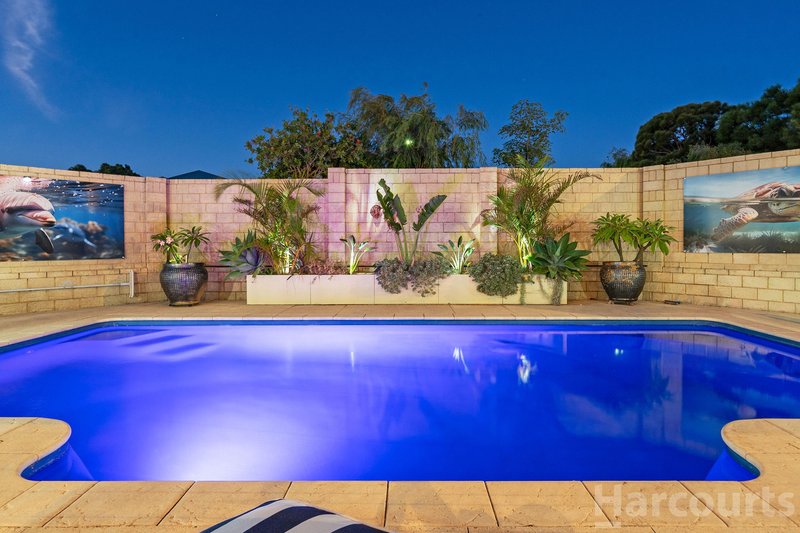 Photo - 22 Dunsborough Court, Dawesville WA 6211 - Image 5