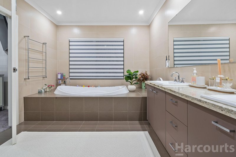 Photo - 22 Dunsborough Court, Dawesville WA 6211 - Image 11