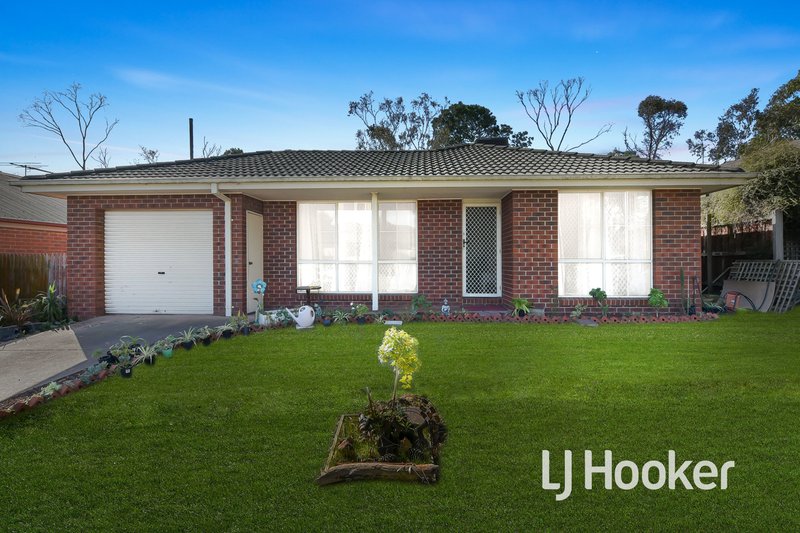 22 Dutton Close, Lynbrook VIC 3975