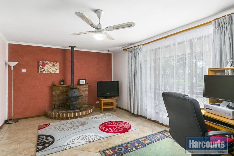 Photo - 22 Duval Drive, Morphett Vale SA 5162 - Image 6