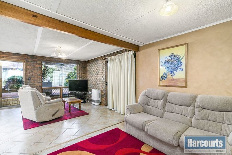 Photo - 22 Duval Drive, Morphett Vale SA 5162 - Image 10