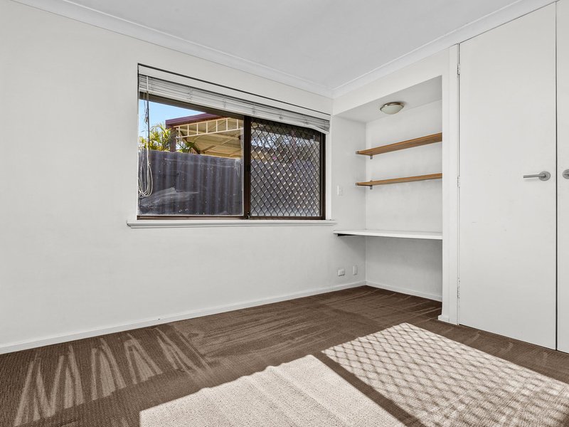 Photo - 22 Earlston Place, Booragoon WA 6154 - Image 14